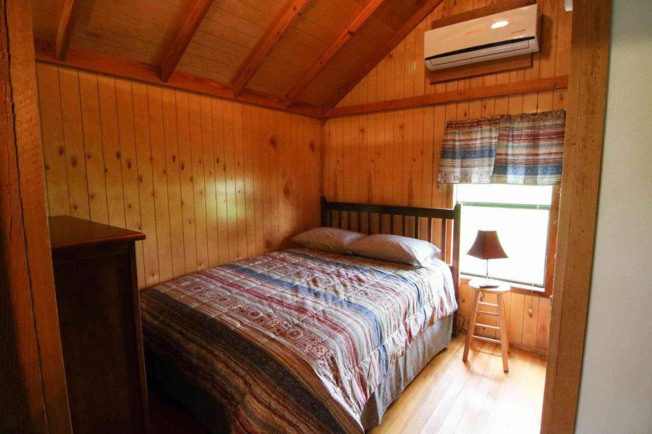 Holiday home Lakefront Cedar - 10 Mead